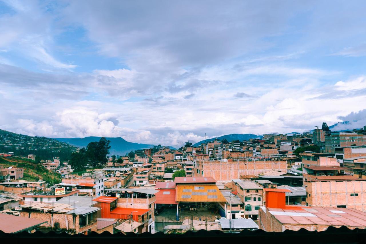 Hostal Mi Peru 查查波亚斯 外观 照片