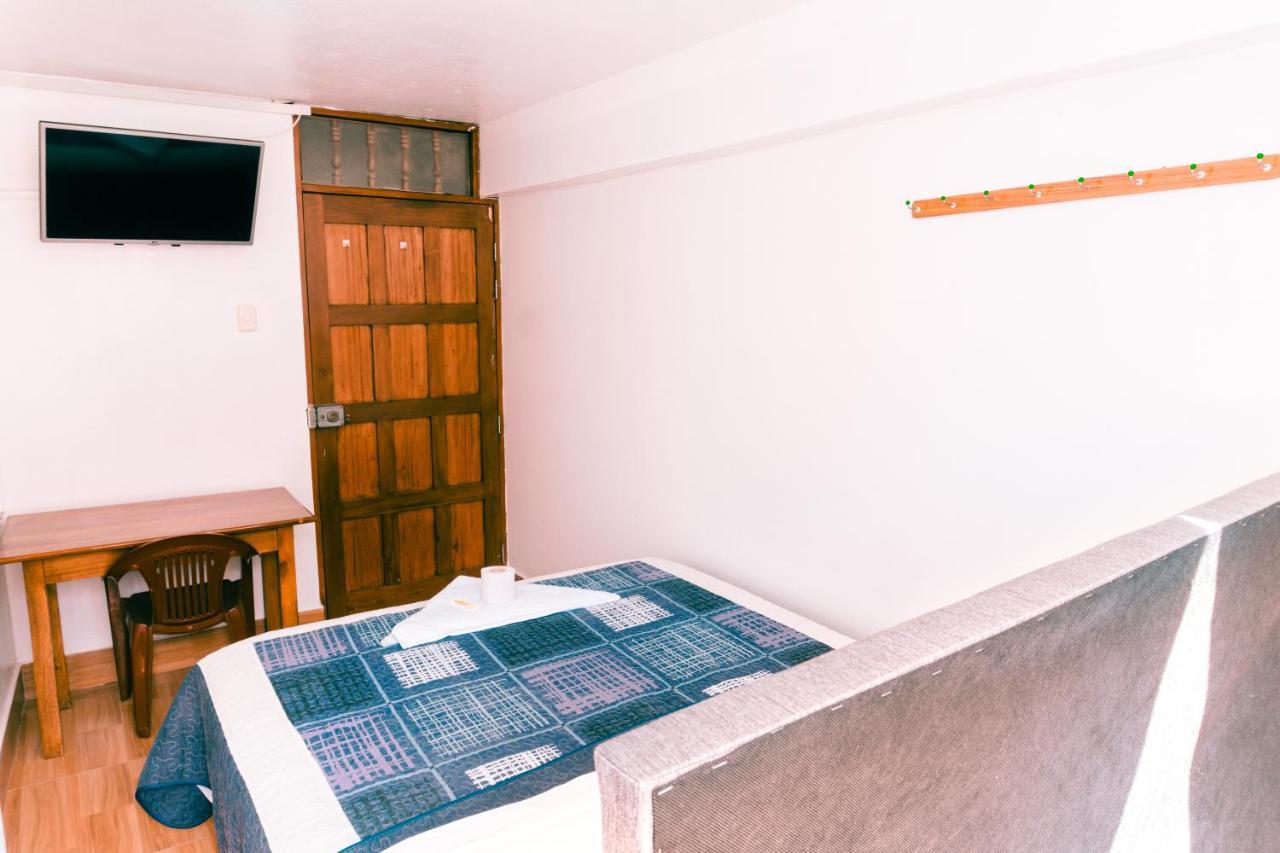Hostal Mi Peru 查查波亚斯 外观 照片