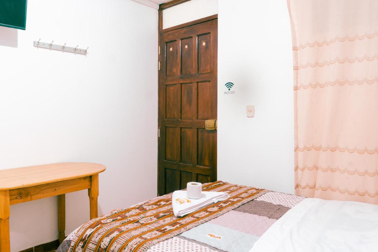 Hostal Mi Peru 查查波亚斯 外观 照片
