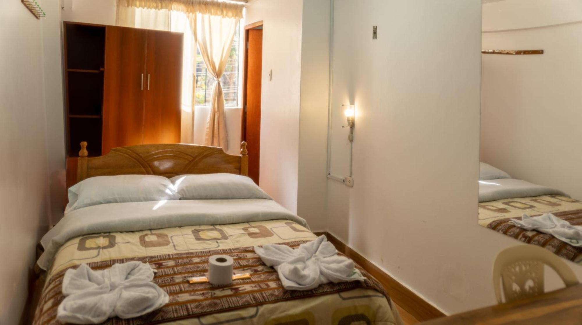 Hostal Mi Peru 查查波亚斯 外观 照片