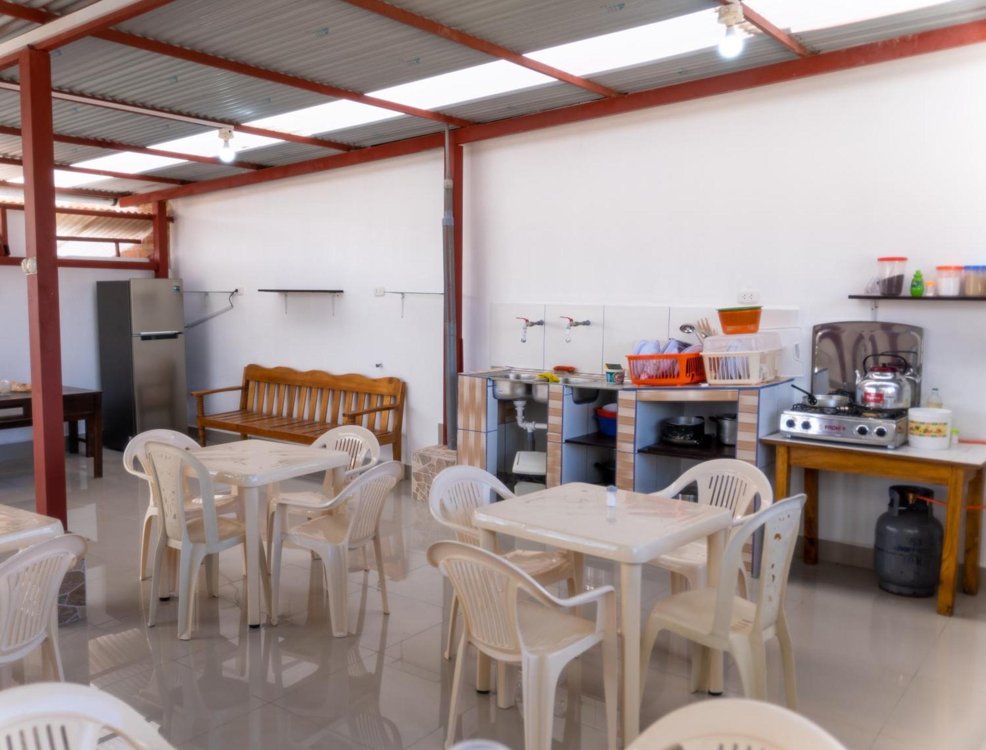 Hostal Mi Peru 查查波亚斯 外观 照片